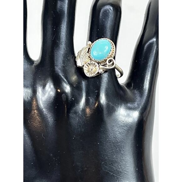 Vintage Navajo Sterling Silver Turquoise Ring Size 8 Native American- Signed - Picture 4 of 12